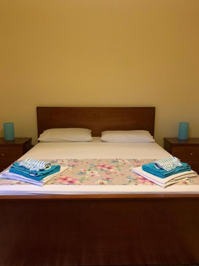 Le Tre Civette Bed & Breakfast Lecce Exterior photo