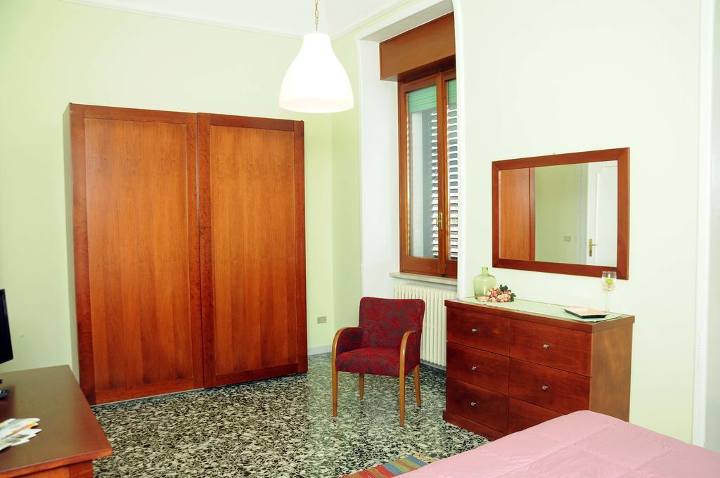 Le Tre Civette Bed & Breakfast Lecce Exterior photo