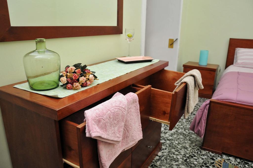 Le Tre Civette Bed & Breakfast Lecce Exterior photo